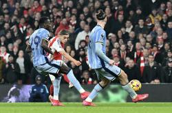 华体会官方平台下载-托特纳姆热刺前锋连续进球，球队信心大涨迎战强敌