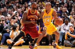 华体会APP下载-詹姆斯超越积分纪录，创造联盟新纪录成为历史第三