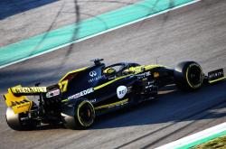 华体会-雷诺车队逆转梅赛德斯，皮亚斯特里统治全场的简单介绍