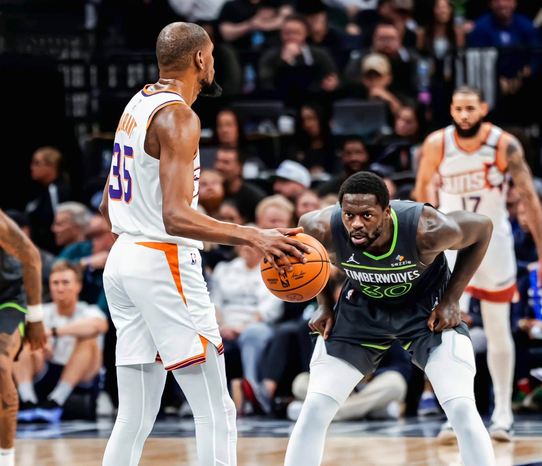 勇士负鹈鹕，杜兰特32分表现精彩但力挽狂澜未果