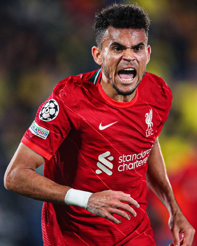 CLG血洗DFM，Doinb拿下关键大龙激烈交锋半决赛，强势挺进下一轮