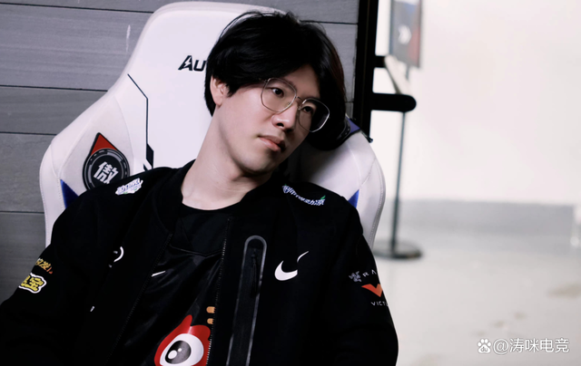 CLG血洗FLY，Doinb团战一打五焦点之战入围赛，留下经典瞬间的简单介绍