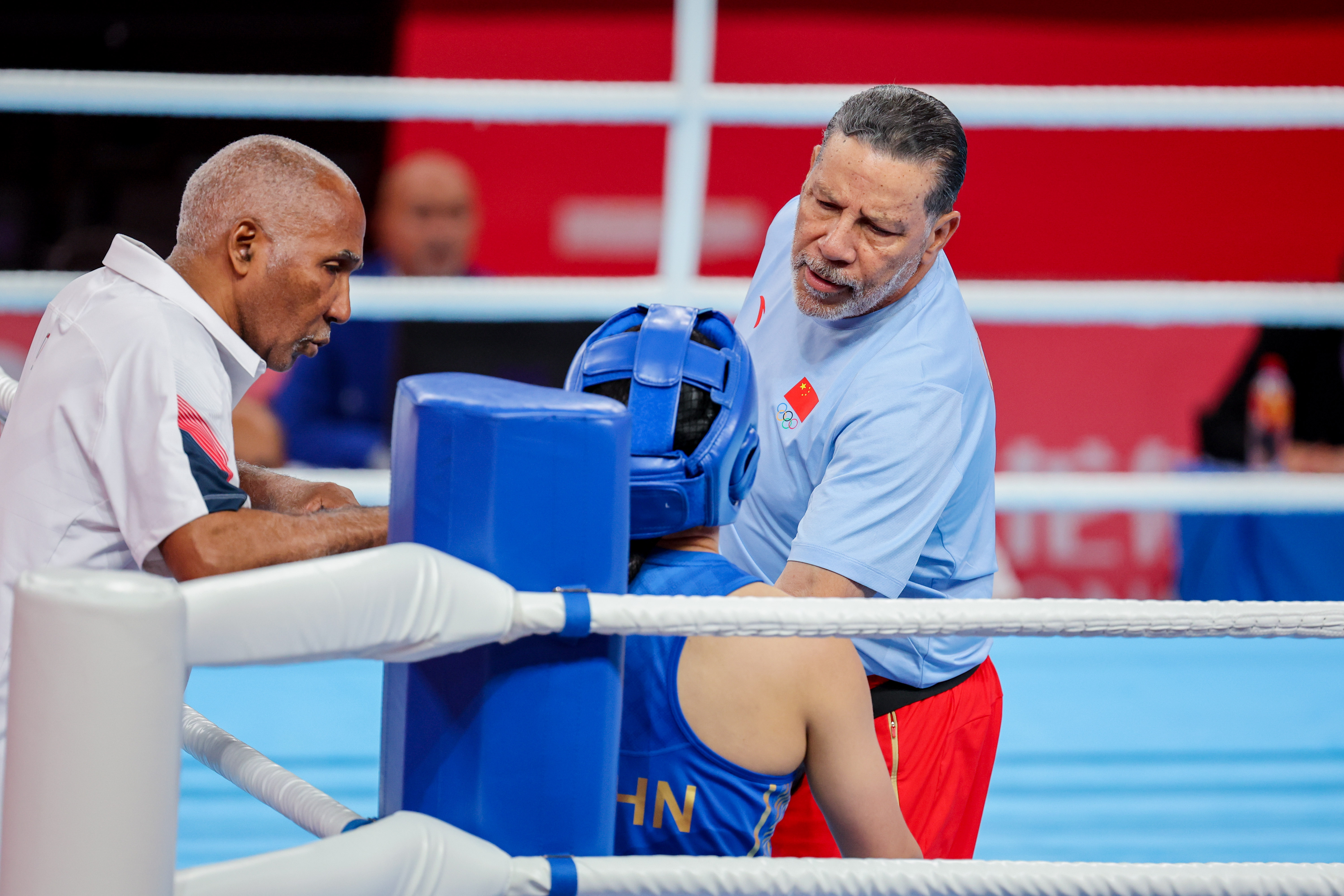 智利运动员在拳击比赛中令人印象深刻 智利运动员在拳击比赛中令人印象深刻