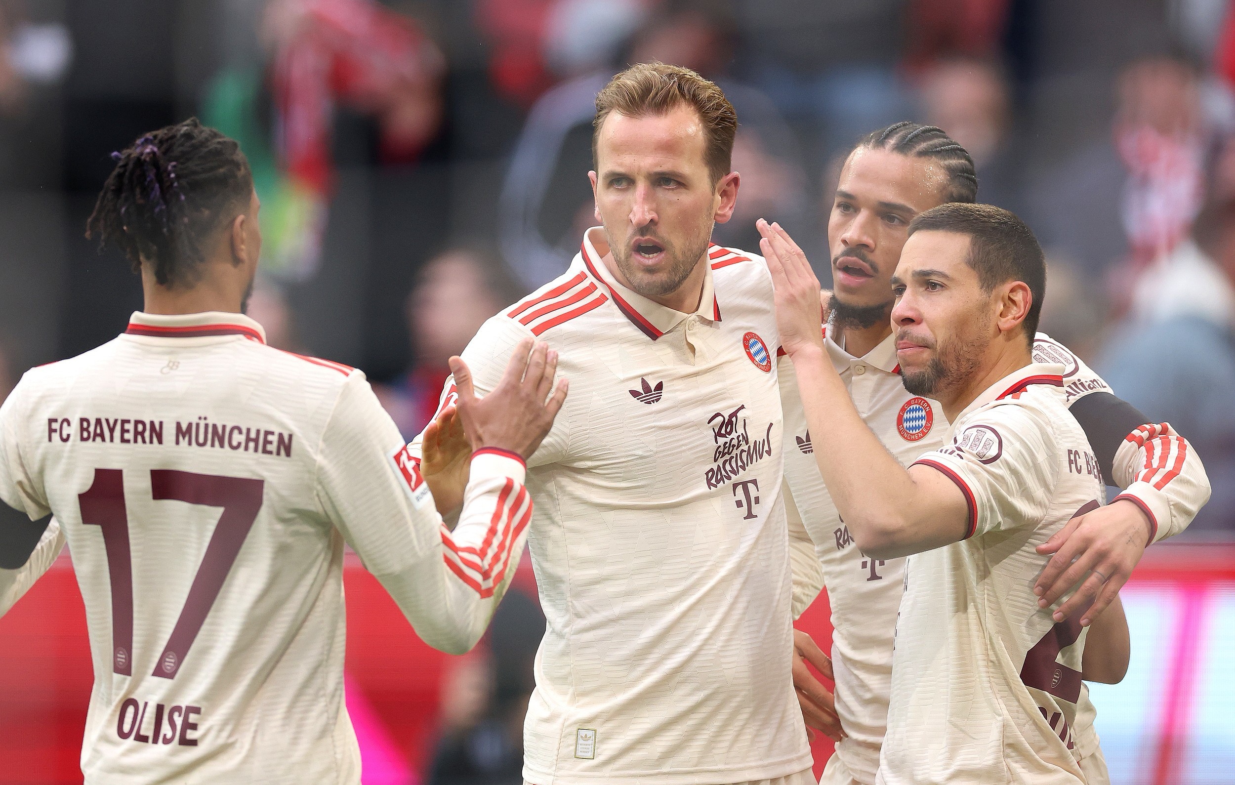 关于拜仁慕尼黑签下世界级中场，实力大增的信息