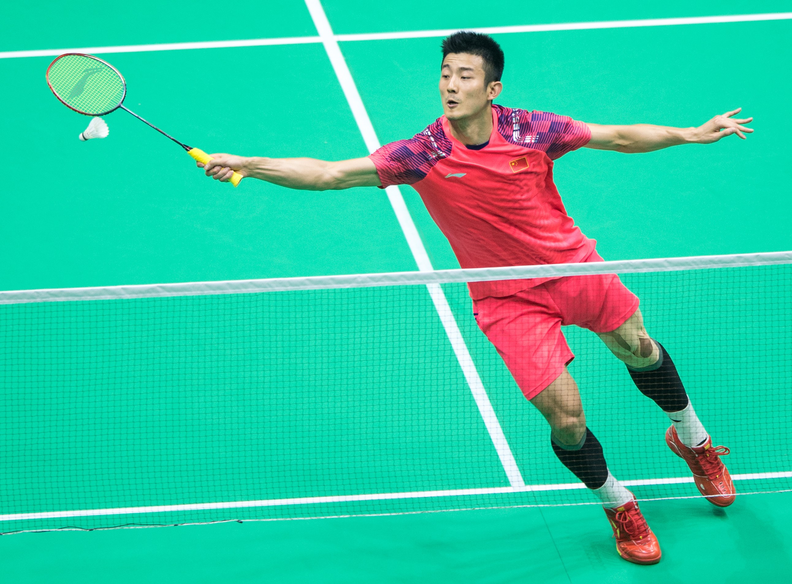 日本羽毛球队完胜法国羽毛球队,谌龙爆发神勇的简单介绍 日本羽毛球队完胜法国羽毛球队,谌龙爆发神勇的简单介绍