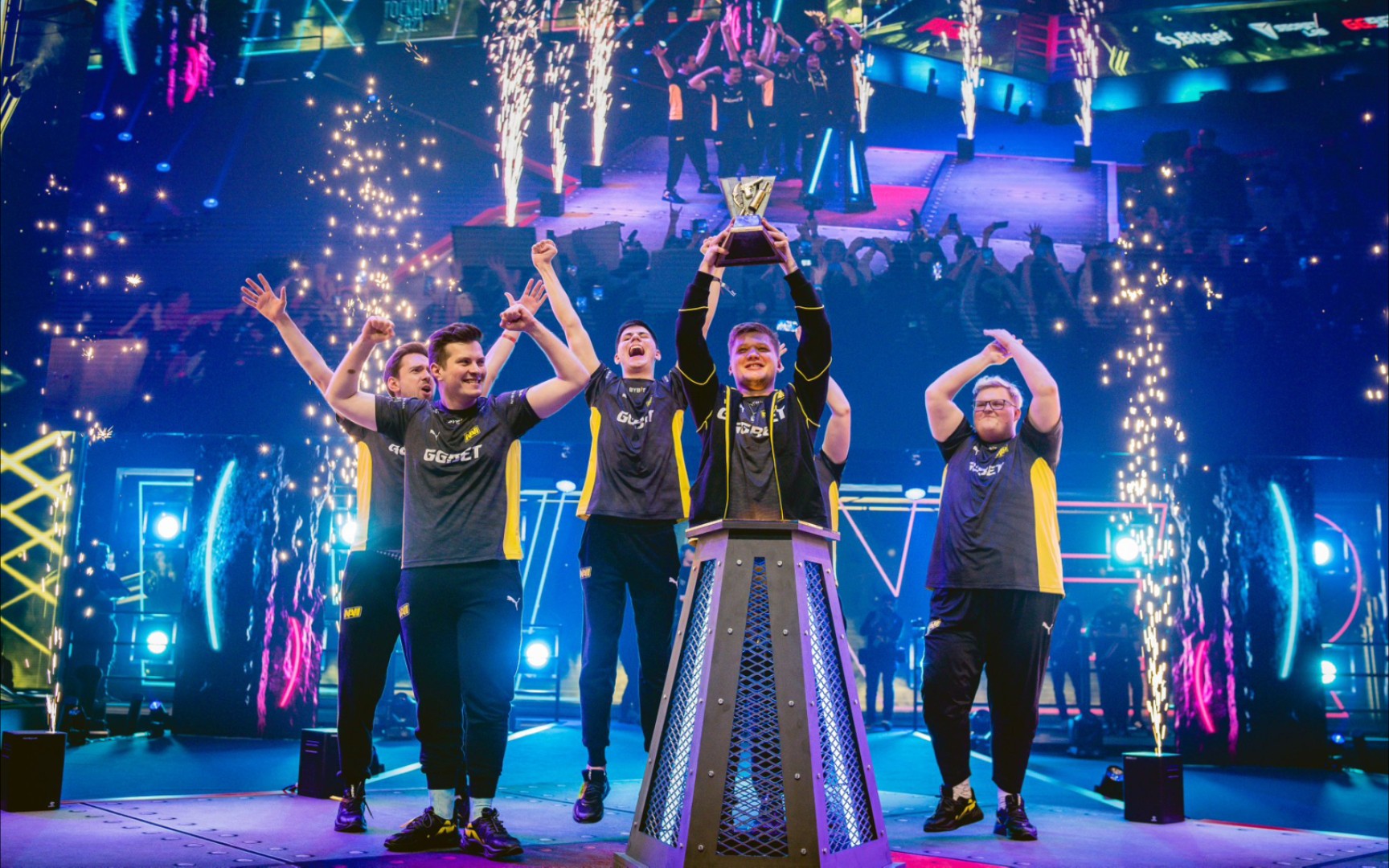 夺冠热门队伍胜券在握，轻松取得胜利