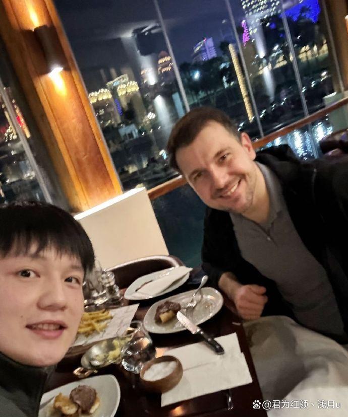 法国乒乓球队鏖战英国乒乓球队，波尔统治全场