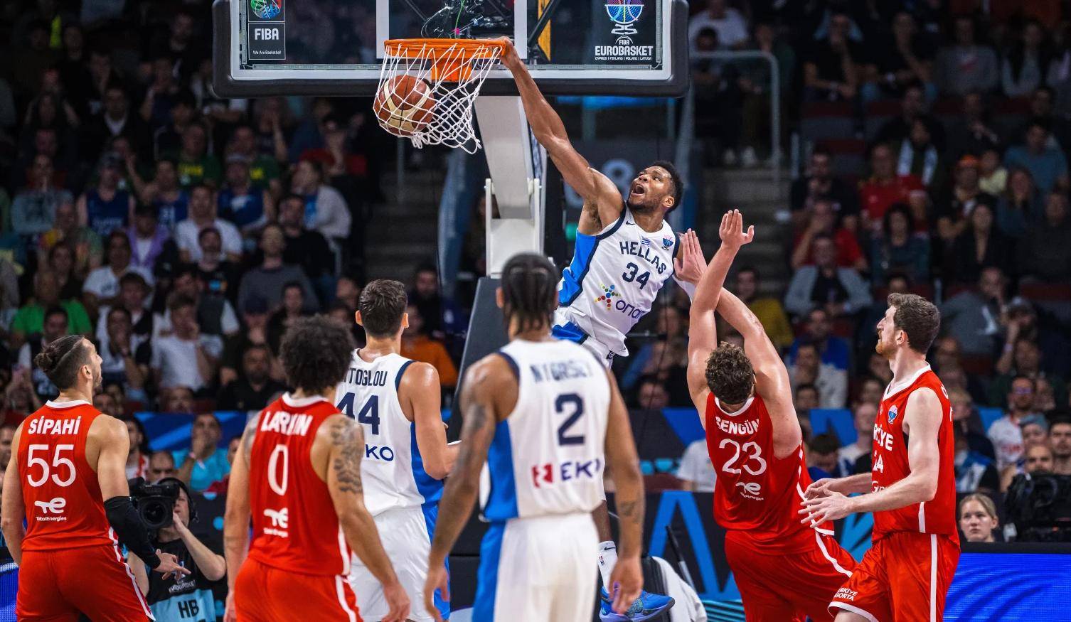 土耳其男篮翻盘意大利男篮,特雷杨高光表现 土耳其男篮翻盘意大利男篮,特雷杨高光表现